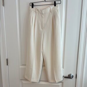 Aritzia Cropped Effortless Pant: Elegant Cream Wide-Leg Trousers